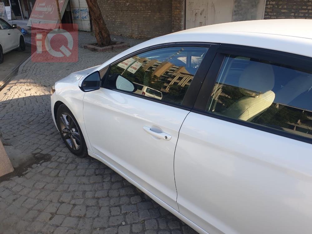 هیوندای ئەلەنترا